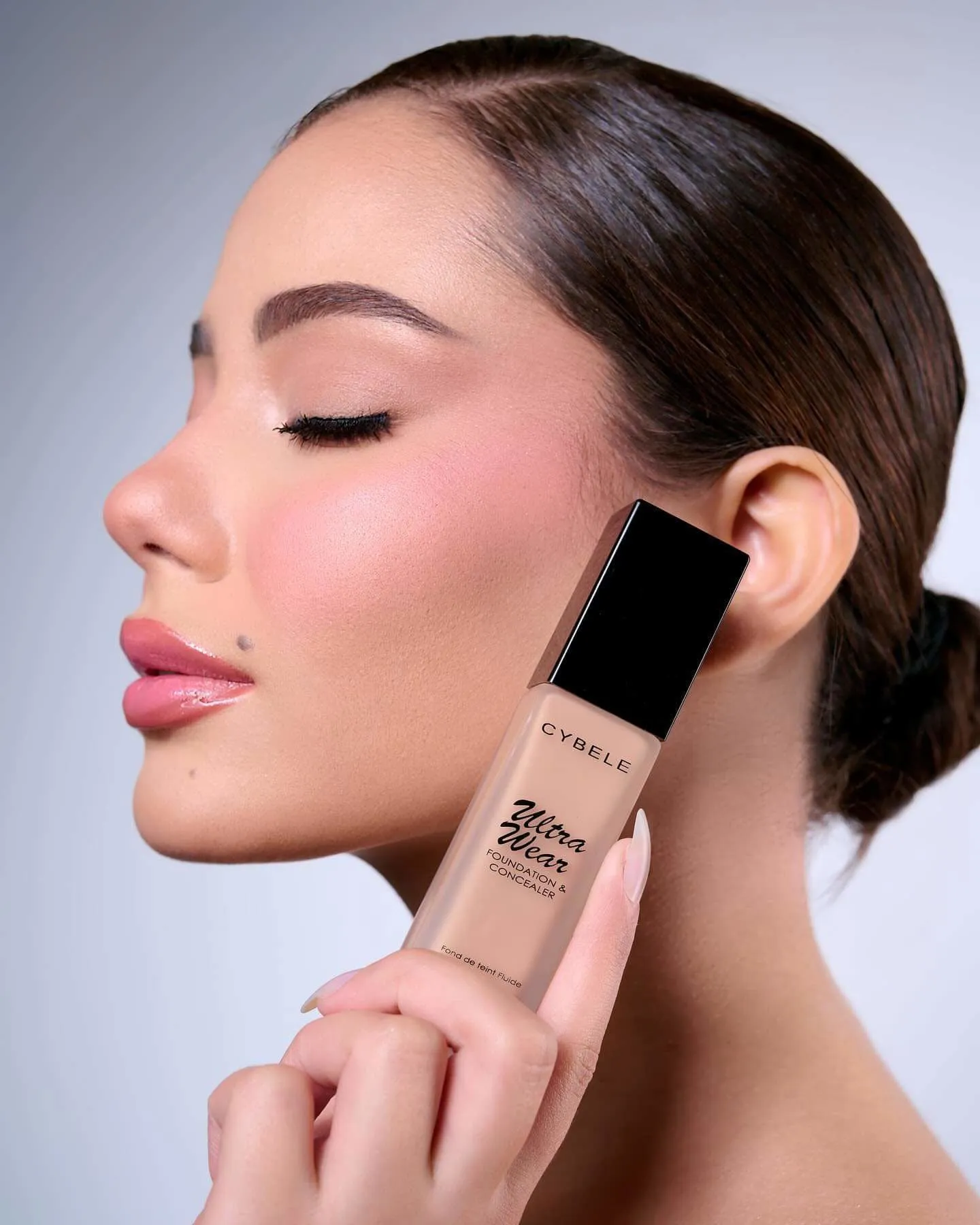 CYBELE ULTRA WEAR FOUNDATION & CONCEALER 01 PORCELAIN