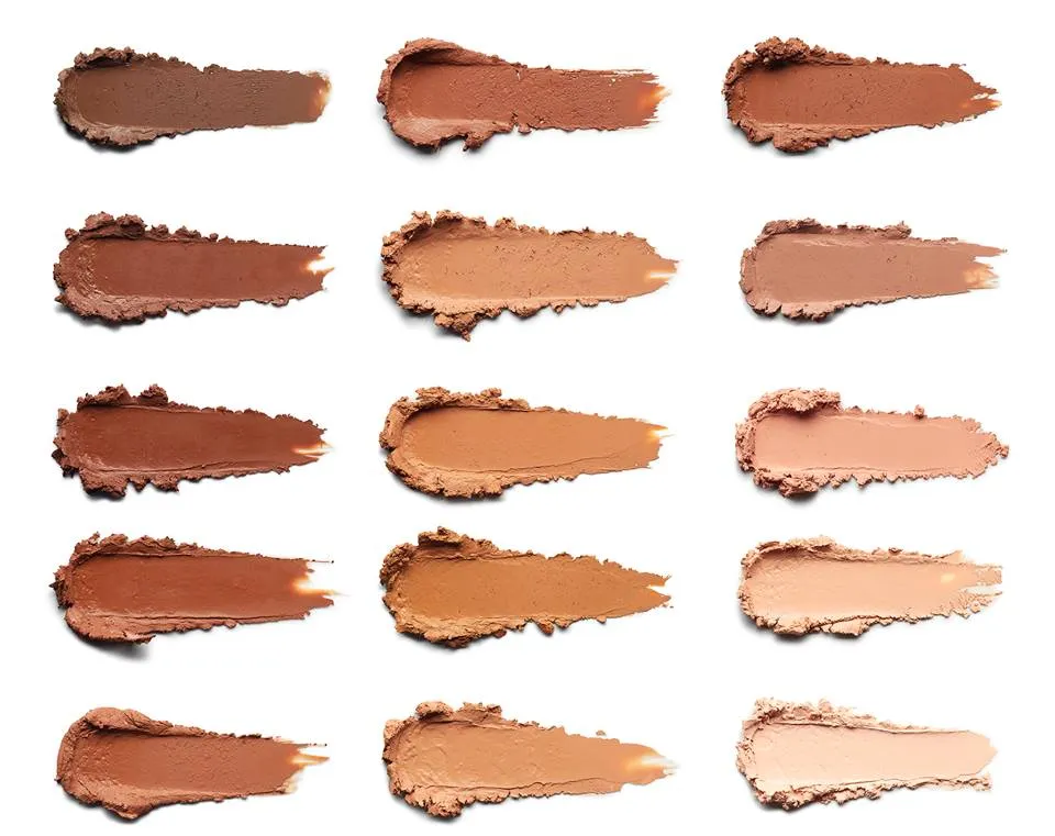 Stick Foundation in Almond